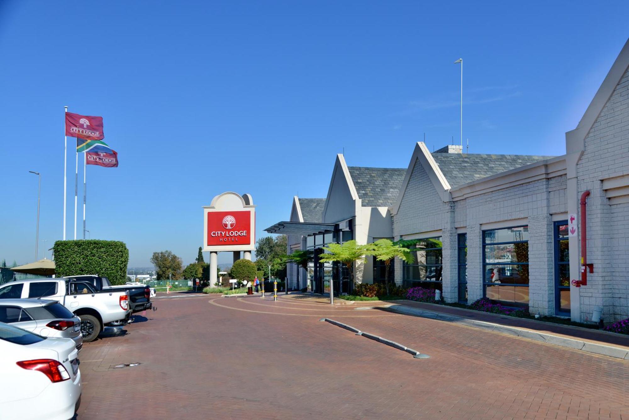 City Lodge Hotel Johannesburg Airport, Barbara Road Kempton Park Eksteriør bilde